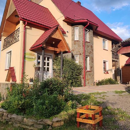 Hotel "У Яслигана" Pilipets Zewnętrze zdjęcie